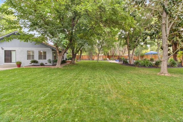 4320 Rand Ln, Sacramento, CA 95864