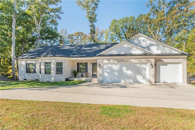 4907 Lanvale Avenue, Trinity, NC 27370