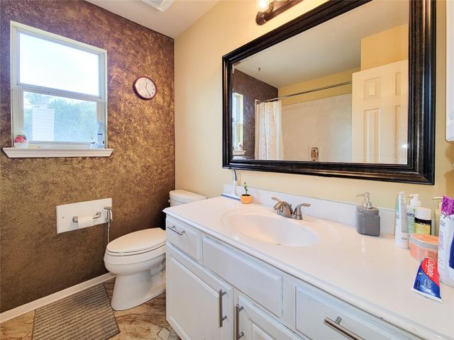 11811 Champions Grove Lane, Houston, TX 77066