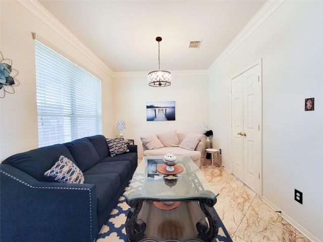 11811 Champions Grove Lane, Houston, TX 77066