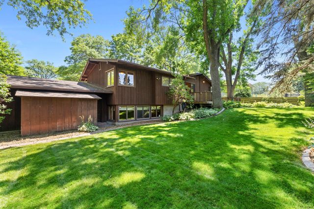 5164 Saint Moritz Drive, Fridley, MN 55421