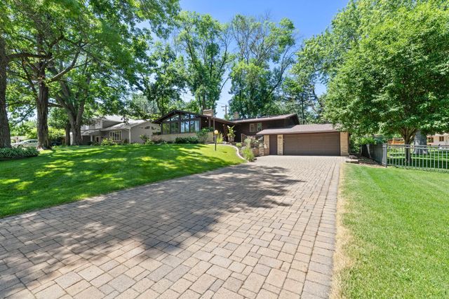5164 Saint Moritz Drive, Fridley, MN 55421