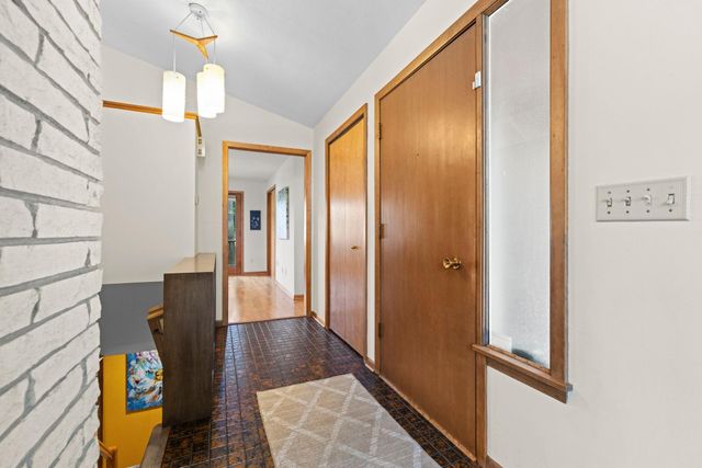 5164 Saint Moritz Drive, Fridley, MN 55421