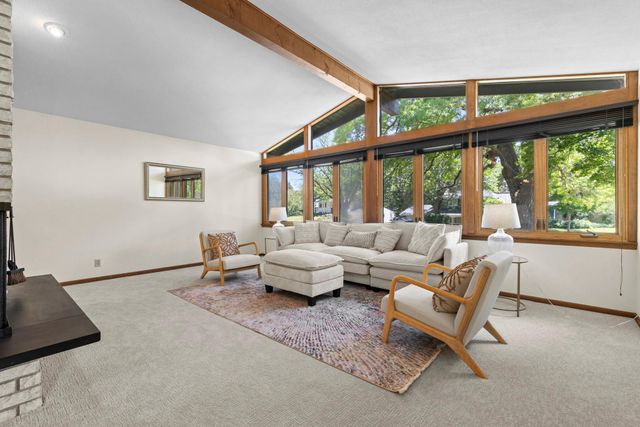 5164 Saint Moritz Drive, Fridley, MN 55421