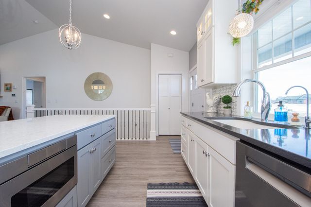 17063 Lakeview Lane, Audubon, MN 56511