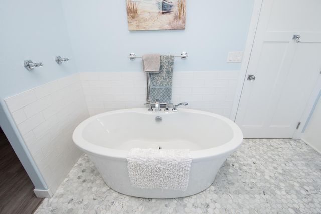 17063 Lakeview Lane, Audubon, MN 56511