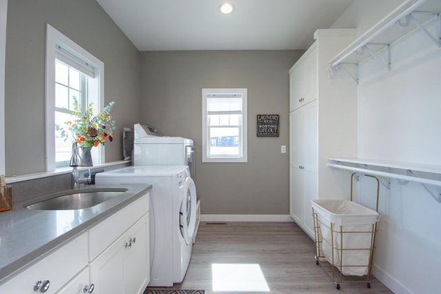 17063 Lakeview Lane, Audubon, MN 56511