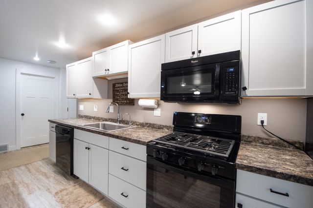 17063 Lakeview Lane, Audubon, MN 56511