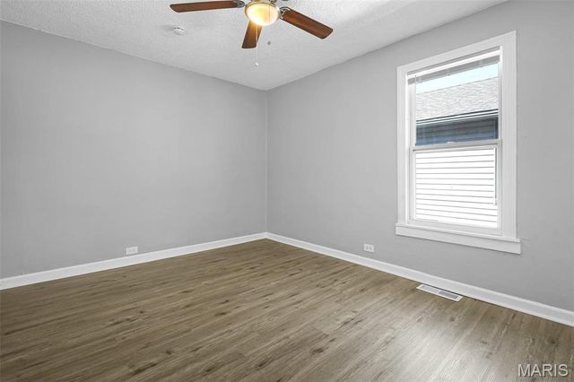 2430 Wallis Avenue, St Louis, MO 63114