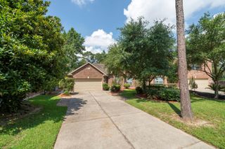 7 Caelin Court, The Woodlands, TX 77382