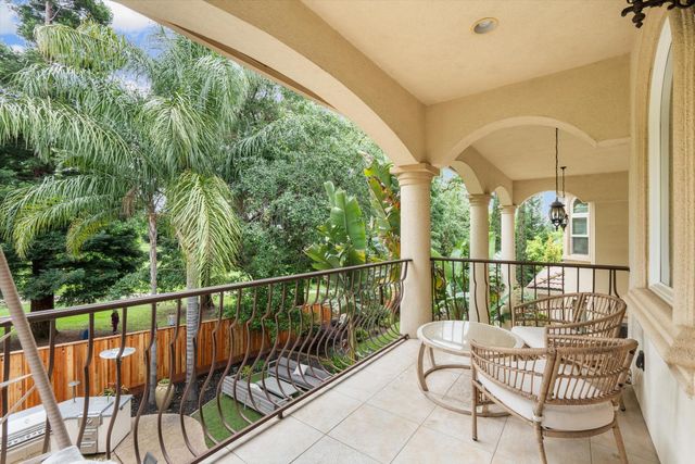8540 Le Parc Ct, Fair Oaks, CA 95628