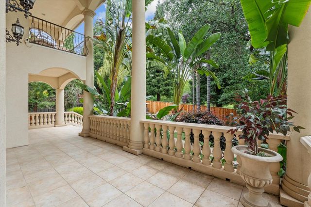 8540 Le Parc Ct, Fair Oaks, CA 95628
