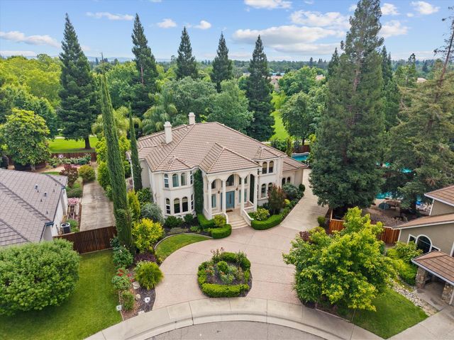 8540 Le Parc Ct, Fair Oaks, CA 95628