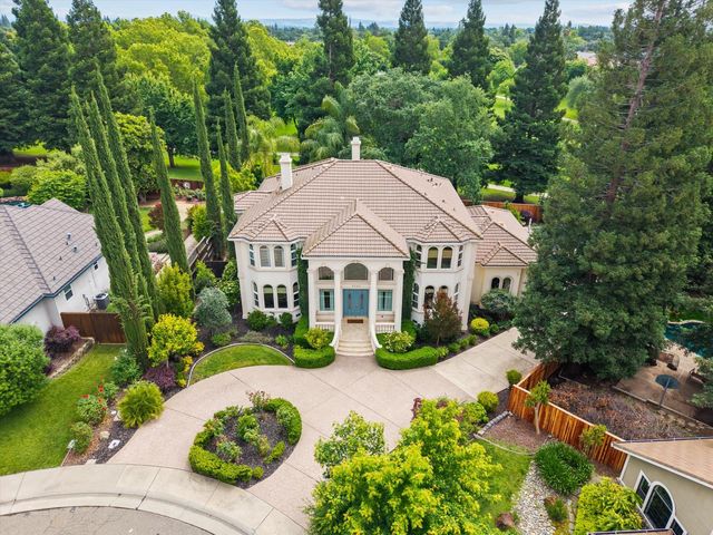 8540 Le Parc Ct, Fair Oaks, CA 95628