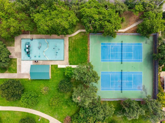 8540 Le Parc Ct, Fair Oaks, CA 95628