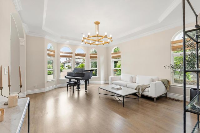 8540 Le Parc Ct, Fair Oaks, CA 95628