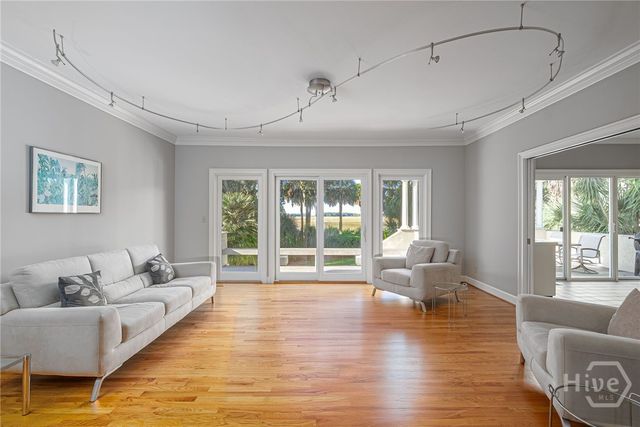 1 Bishopwood Court, Savannah, GA 31411