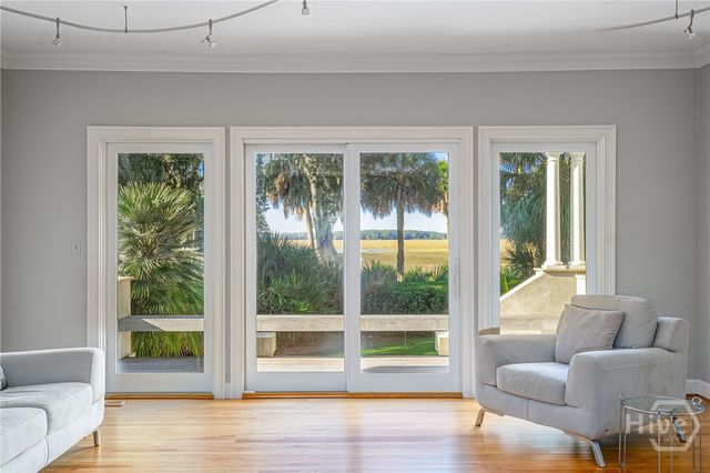 1 Bishopwood Court, Savannah, GA 31411