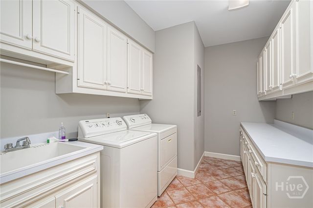 1 Bishopwood Court, Savannah, GA 31411