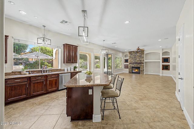 1563 W KAIBAB Drive, Chandler, AZ 85248