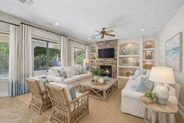 1563 W KAIBAB Drive, Chandler, AZ 85248