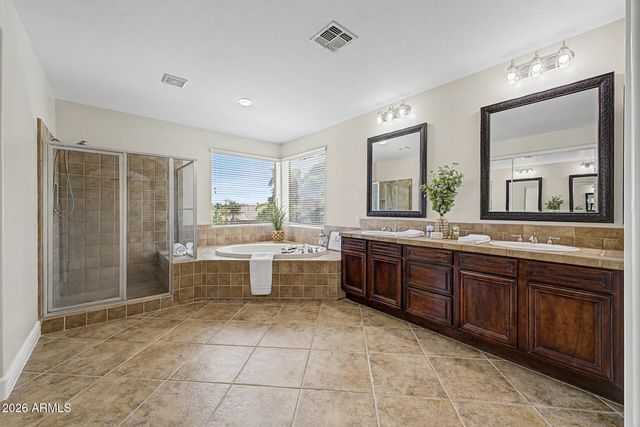 1563 W KAIBAB Drive, Chandler, AZ 85248