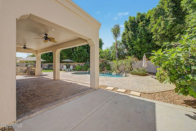 1563 W KAIBAB Drive, Chandler, AZ 85248