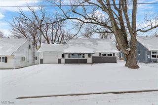 1121 41st Street NW, Canton, OH 44709