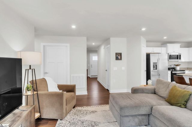 417 Vernonburg Court, Piedmont, SC 29673