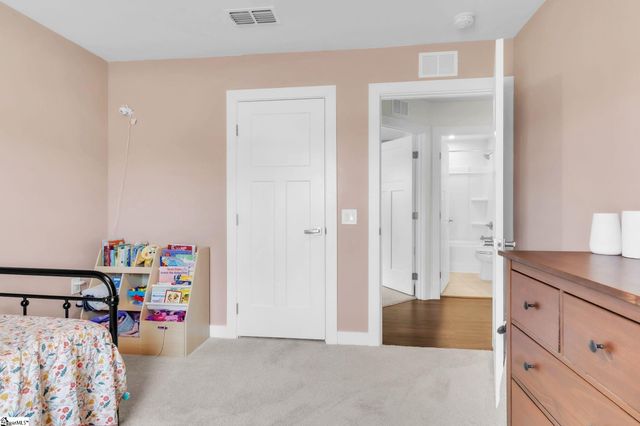 417 Vernonburg Court, Piedmont, SC 29673