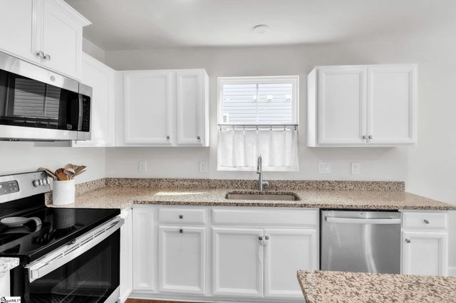 417 Vernonburg Court, Piedmont, SC 29673