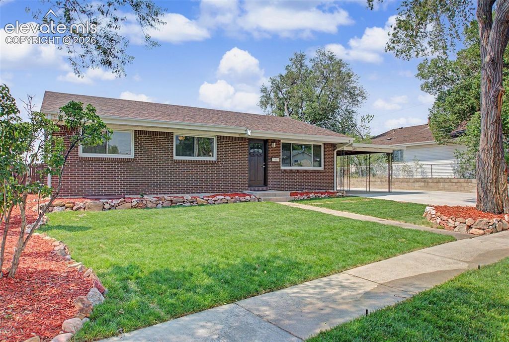 3811 Dixon Way, Colorado Springs, CO 80909 — photo 4