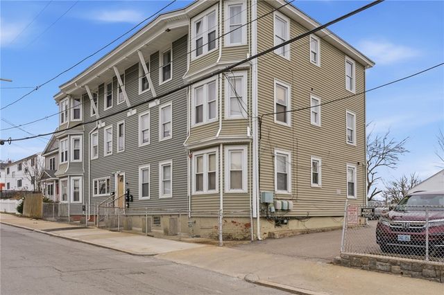 17 Ledge Street, Providence, RI 02904