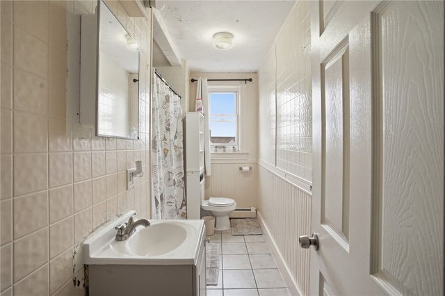 17 Ledge Street, Providence, RI 02904