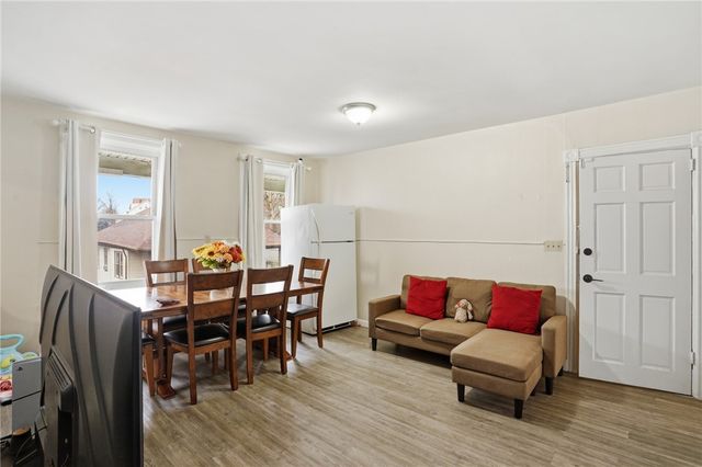 17 Ledge Street, Providence, RI 02904