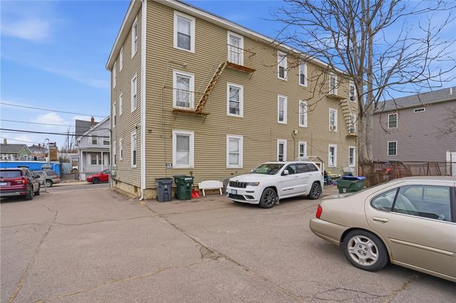 17 Ledge Street, Providence, RI 02904