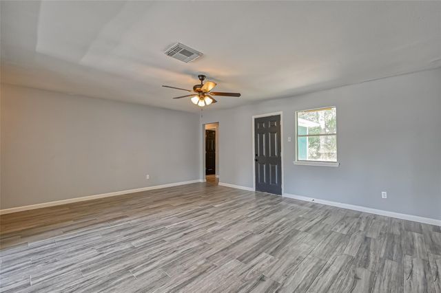 8623 Valley Forest Drive, Houston, TX 77078