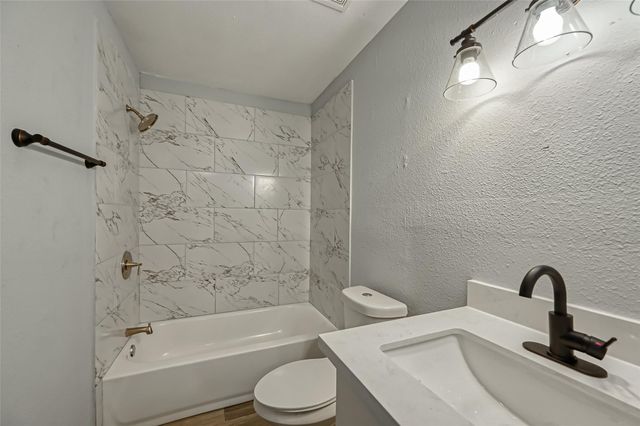 8623 Valley Forest Drive, Houston, TX 77078