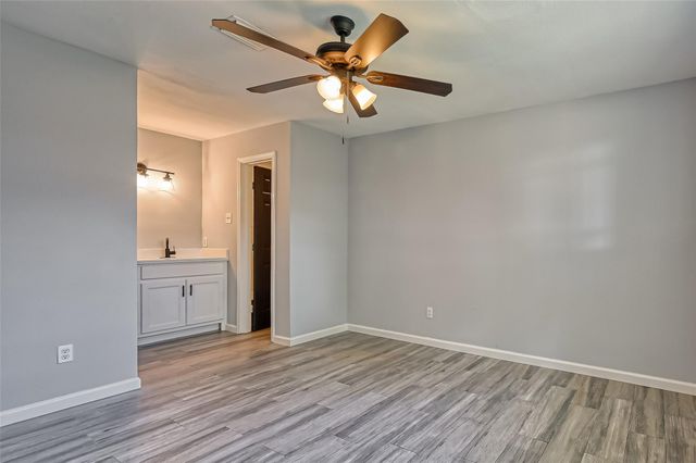 8623 Valley Forest Drive, Houston, TX 77078
