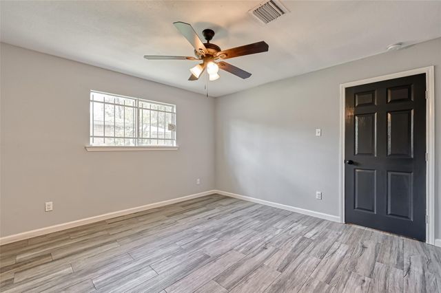 8623 Valley Forest Drive, Houston, TX 77078