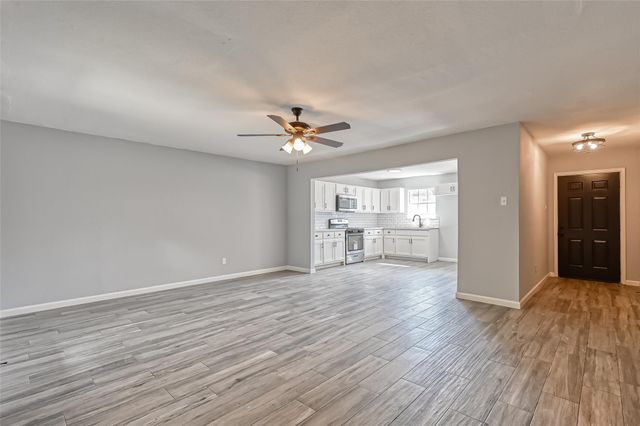 8623 Valley Forest Drive, Houston, TX 77078