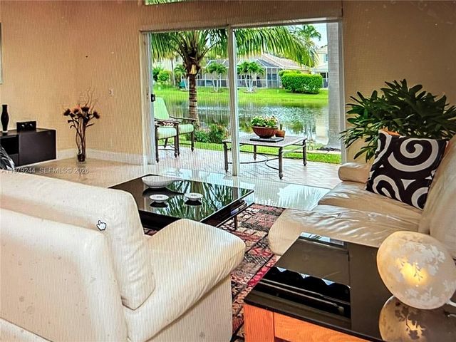 803 Vista Meadows Dr, Weston, FL 33327