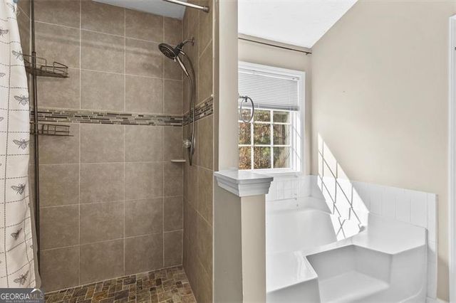 995 CHIMNEY TRACE Way, Lawrenceville, GA 30045