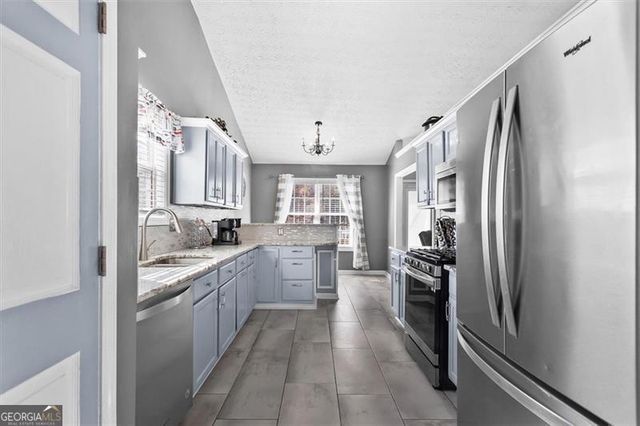 995 CHIMNEY TRACE Way, Lawrenceville, GA 30045