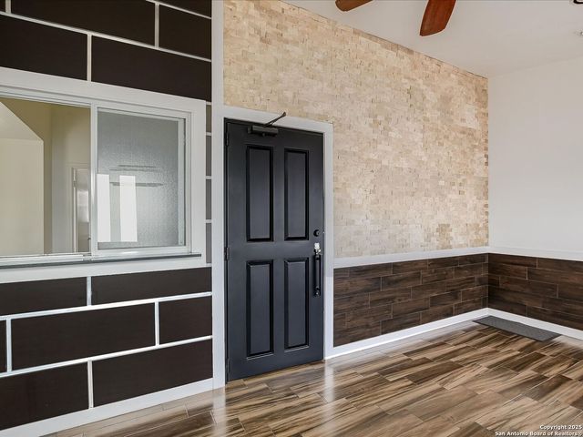 8265 Fredericksburg, San Antonio, TX 78229