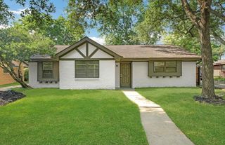 5822 Belrose Drive, Houston, TX 77035