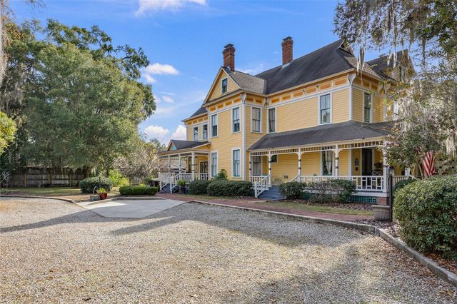 221 SE 7TH STREET, Gainesville, FL 32601