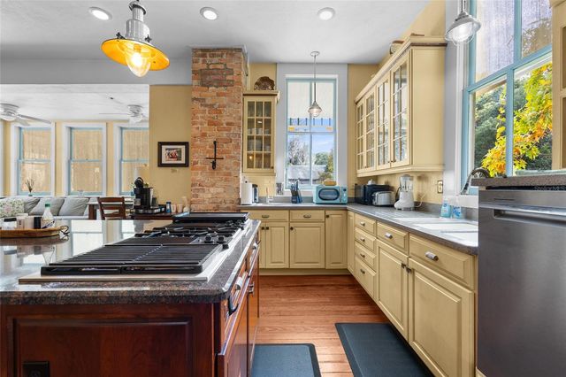 221 SE 7TH STREET, Gainesville, FL 32601