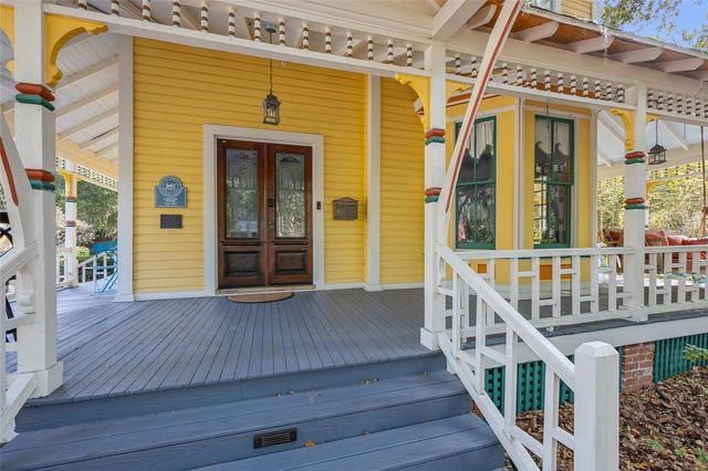 221 SE 7TH STREET, Gainesville, FL 32601