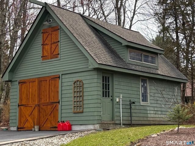 27 Osborn Road, Sherman, CT 06784